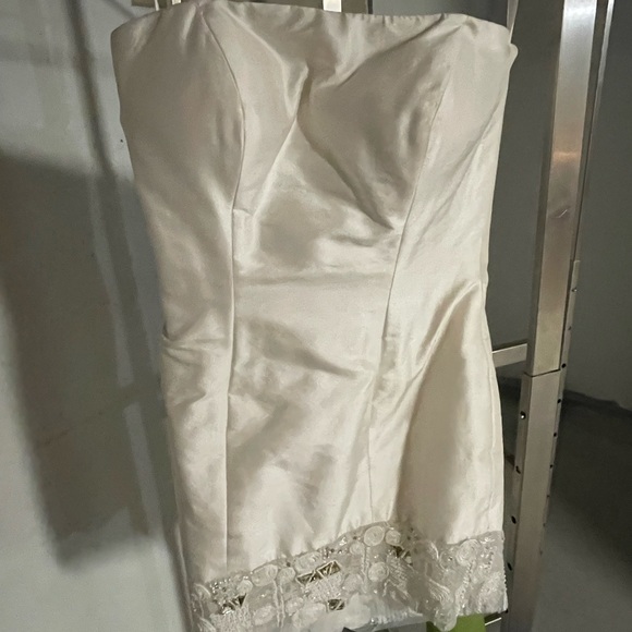 Justin Alexander Wedding Dress - Picture 1 of 12